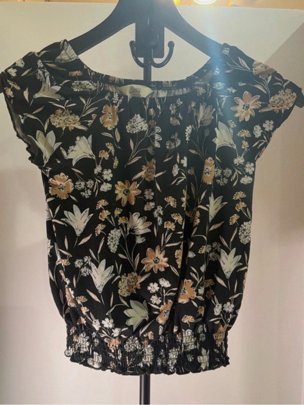 Black Floral Short-Sleeve Blouse with Smocked Hem
